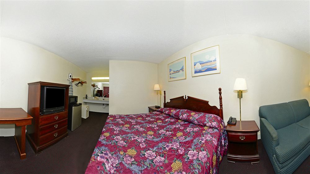 Americas Best Value Inn Cullman Εξωτερικό φωτογραφία